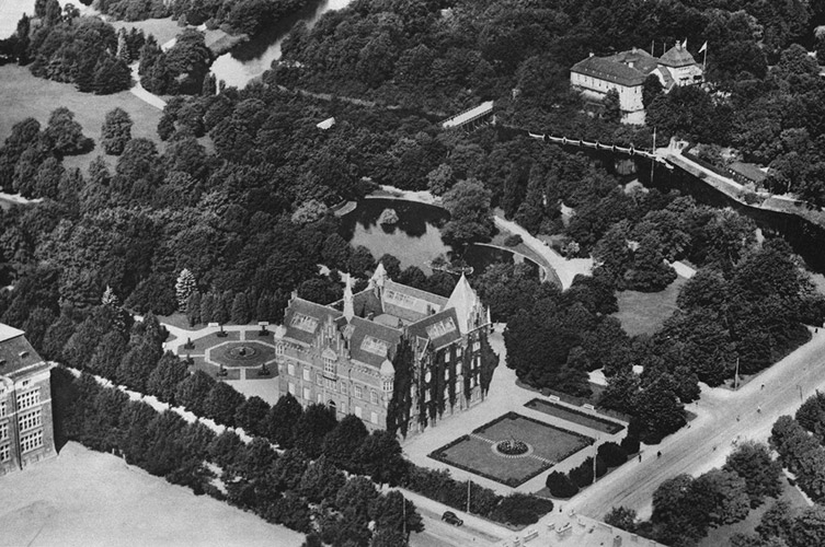 Flygfoto av Slottet 1930-tal när det var ett museum. Foto: Oscar Bladh