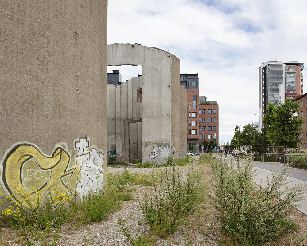 Nutida bild över Limhamn silor