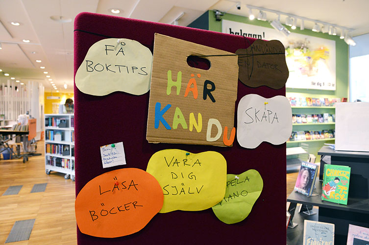 Här kan du läsa, skapa, få boktips, spela piano, använda dator eller bara vara dig själv.