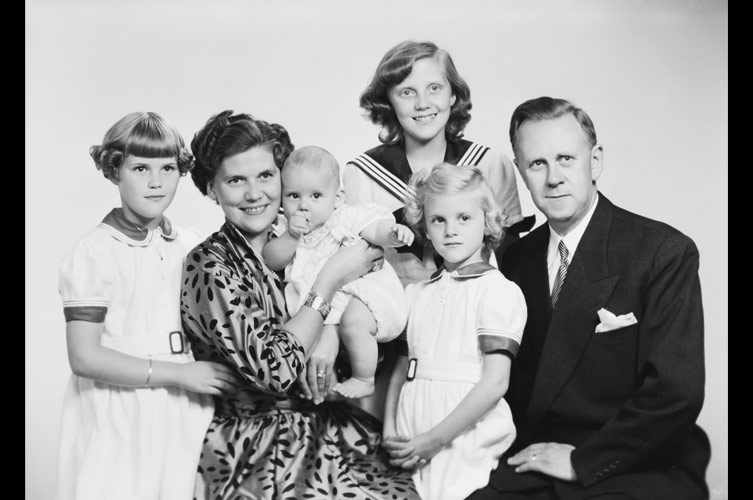 Ester Holst är bland annat känd för sina porträttfotografier.