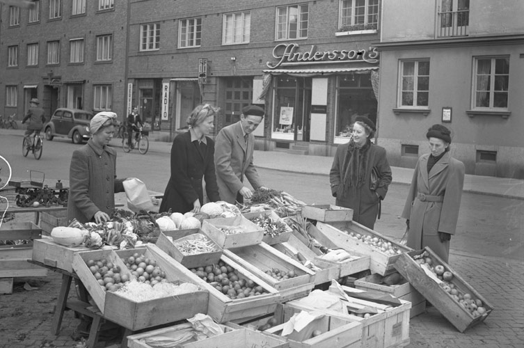 I samlingen finns tusentals reportagebilder, många från Malmö.