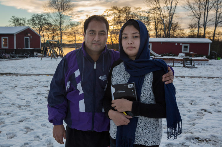 Många flyktingar anlände i sommarkläder till ett vinterkallt Malmö.