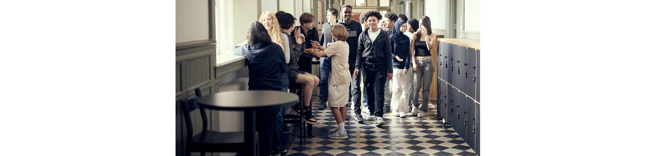 I branschområdet Lära och leda får eleverna möta en stor variation av olika yrkesgrupper från förskola och grundskola.