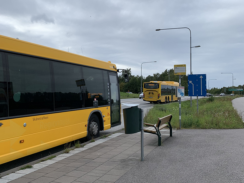 busshållplatsen närmast Lugna slingan