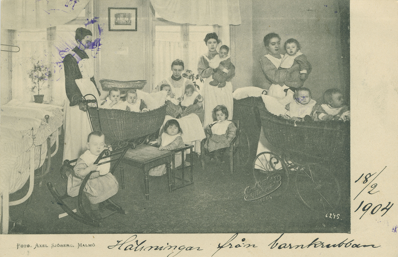 Malmö barnkrubba 1904. Foto: Axel Sjöberg, ur Åke Jörlebys bildsamling.