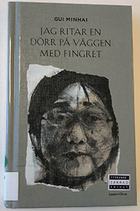 Bokomslag Jag ritar en dörr på väggen med fingret