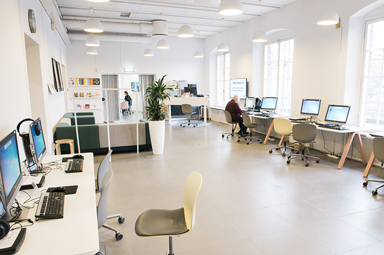 Lärcentrum ligger i Slottet på våning 2.