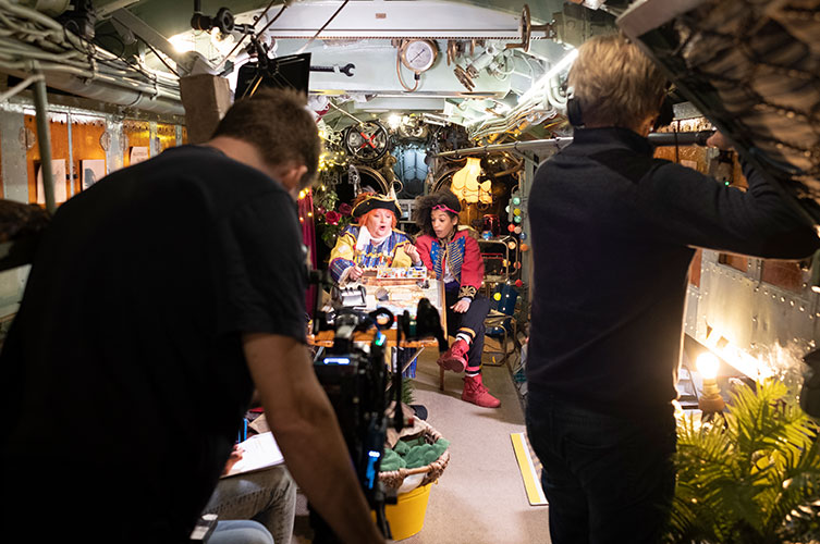 Varje år sker en mängd olika fotograferingar och tv-inspelningar i museets olika byggnader.