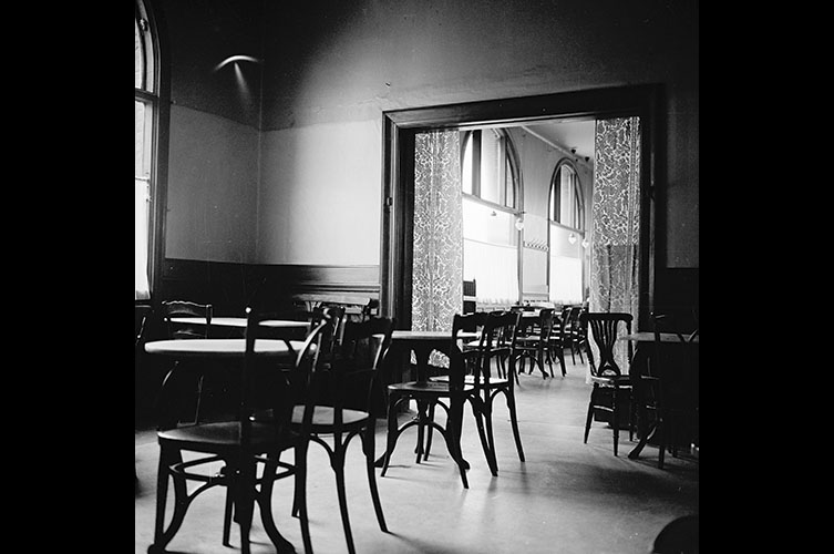 Interiör från automaten Vega 1960. Foto: Okänd fotograf / Malmö museum.