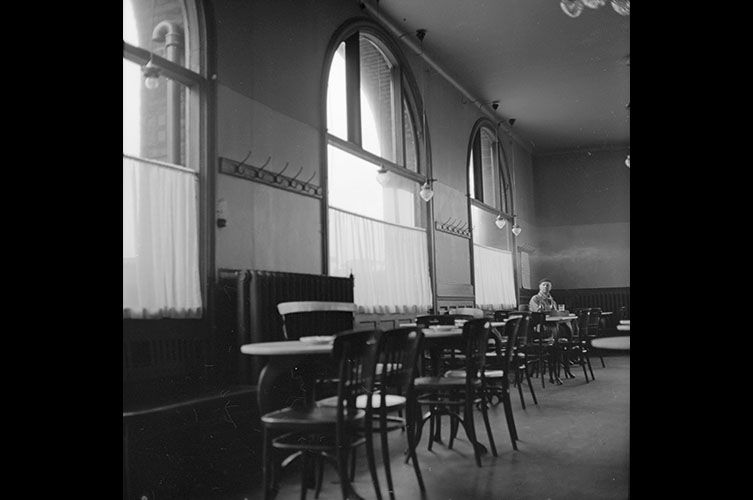 Interiör från automaten Vega 1960. Foto: Okänd fotograf / Malmö museum.
