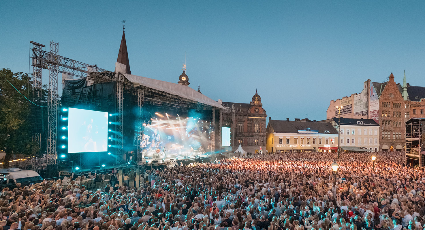 Konsert på Stortorget under Malmöfestivalen.