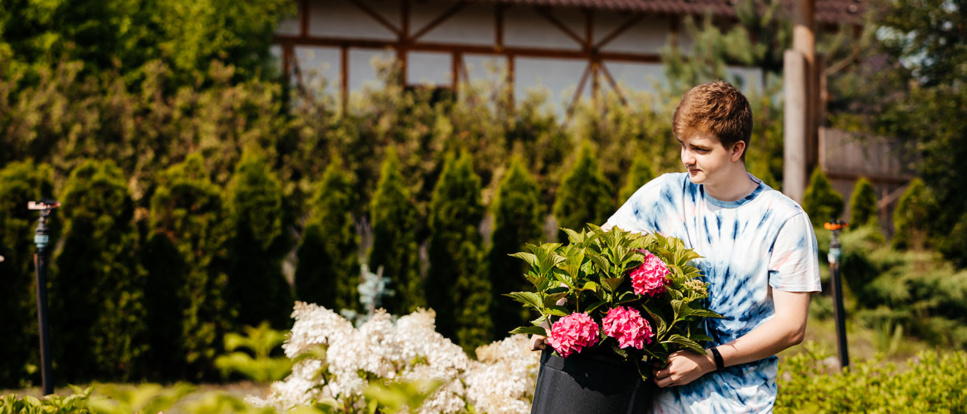 Prao innebär praktisk arbetslivsorientering och Malmö stad förmedlar praoplatser till alla högstadieelever i staden. 