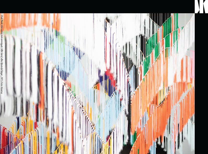 Närbild på verket Our Land, Our Running Colours, 2015. Ett tygkonstverk med fransar. 