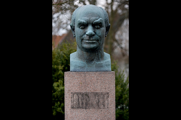 Byst av Per Albin
Hansson, 2009. Foto: Torbjörn Andersson/Malmö museum.