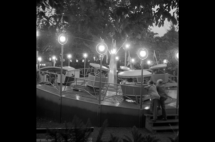 Karusellåkning i Folkets Park, 1949-50. Foto: Gunnar Lundh / Malmö
museum.