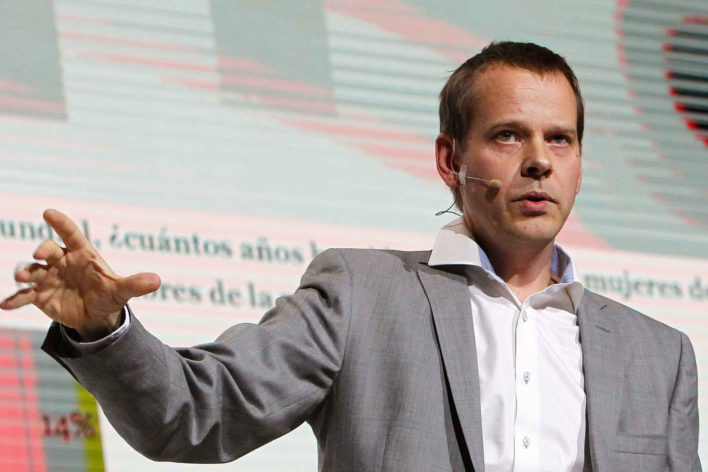 Ola Rosling från Gapminder berättar om nuläget i världen genom fakta. På Malmö Live den 15 juni.