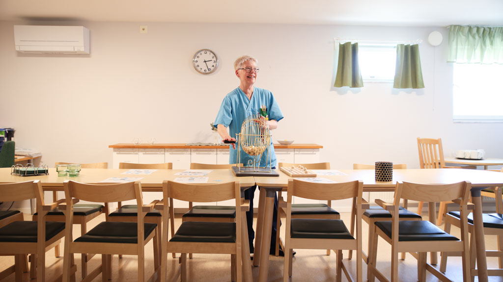 När vi spelar bingo åker tombolan fram.