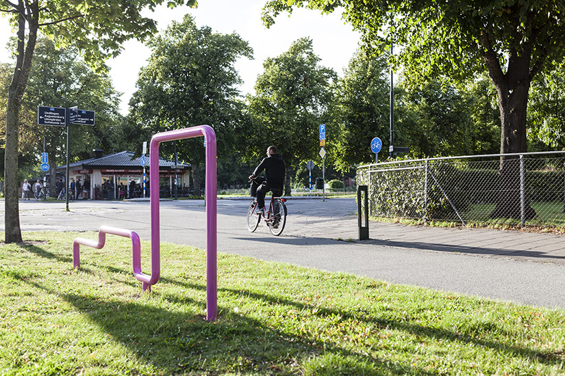 Cycle path in Rosengård. Photo Thomaz Lundstedt.