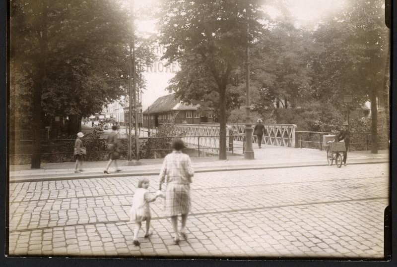 Gångbron
vid Moresco, runt 1930. Foto: Otto
Ohm / Malmö museum