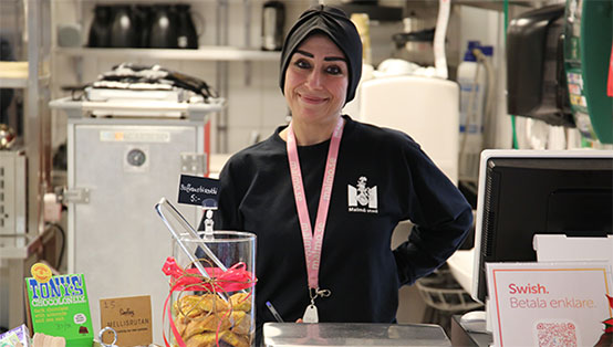 Hanadi Abo Jaep på restaurang Nora.