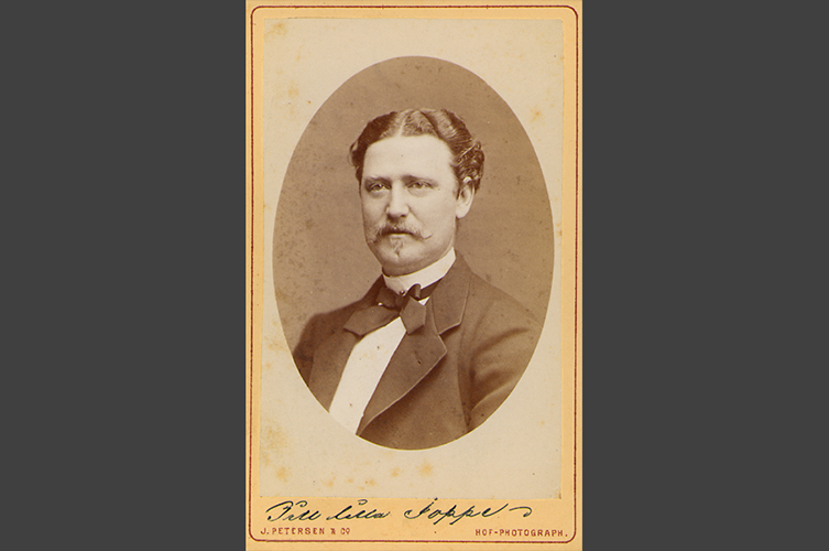 Porträtt av bryggeridirektör Axel Richter (1837-1904). Fotograferat ca
1870-1875.  Foto: J. Petersen / Malmö museum.