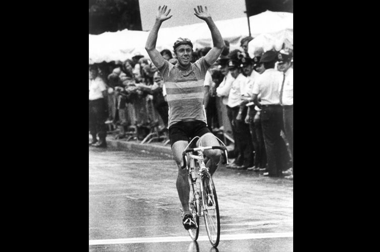 Bernt Johansson vinner OS-guld 1976 i Montreal. Under sin karriär vann Bernt Johansson även flera internationella cykeltävlingar, bland annat kom han år 1979 på tredje plats i Giro d’Italia. Fotograf Arne Jönsson/ TT.