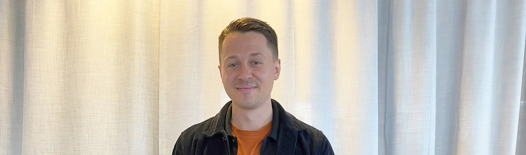 Fredrik Albertsson är operations manager på Mccare Sverige. Han uppskattar verkligen den hjälpen de får via Ung i sommar-praktikanterna.