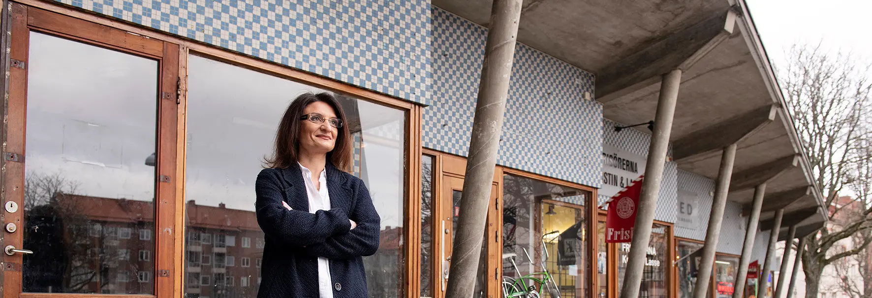 Nurgül Iljas Eminovska är chef för sociala projekt och leder bland annat MKBs arbete med sommarpraktikanter.