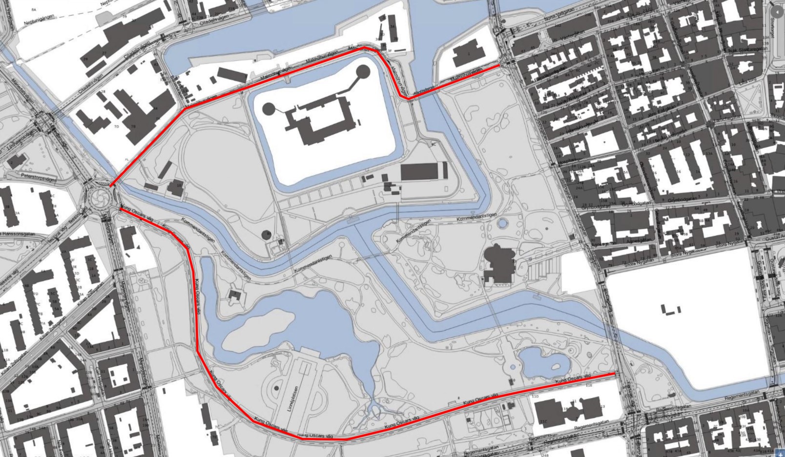 Bilden visar en karta där Malmöhusvägen och Kung Oscars väg är avstängda för fordonstrafik på grund av ett motionslopp.