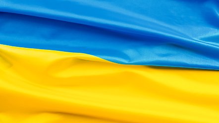 Statens Servicecenter kan hjälpa ukrainare att folkbokföra sig i Sverige.