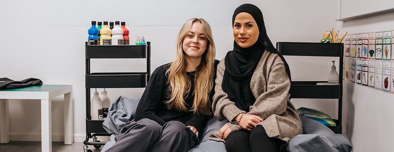 Millie Stridsberg och Jenin Abdulrahim går sista året på barn- och fritidsprogrammet på Yrkesgymnasiet i Malmö.